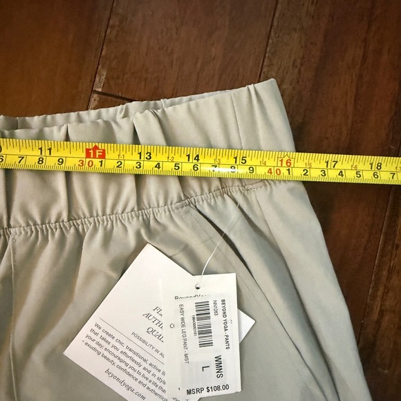 Beyond Yoga Easy Wide Leg Pants High Waisted Mist Gray Size L NWT - Picture 10 of 10